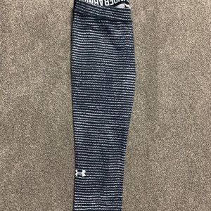 UA Women’s crop tights